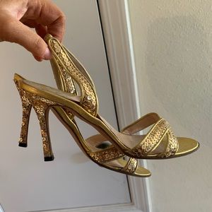 Real Manolos, gold shimmer